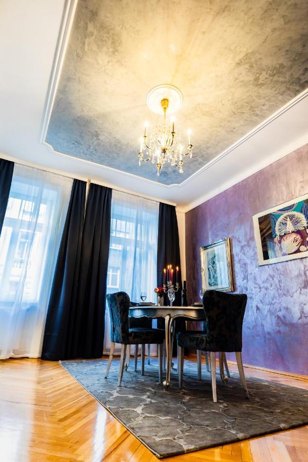 Sophies Place Augarten - Imperial Lifestyle City Apartments Vienna Parking Esterno foto