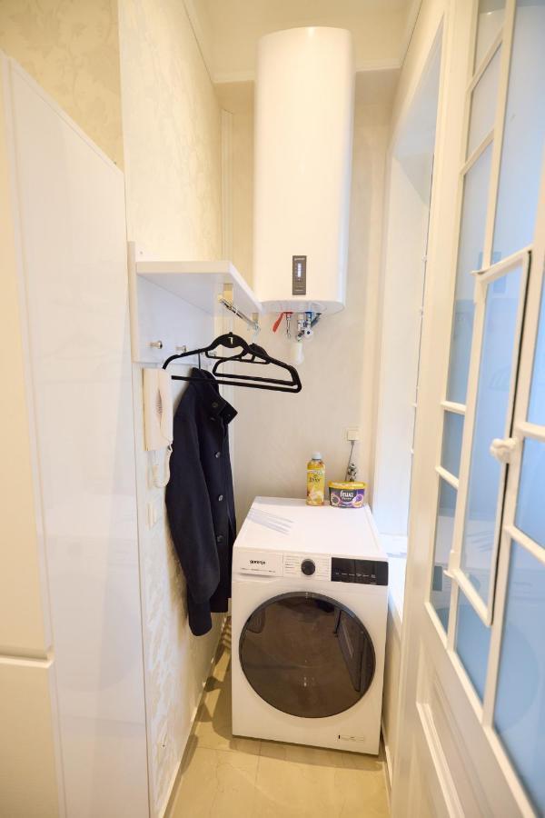 Sophies Place Augarten - Imperial Lifestyle City Apartments Vienna Parking Esterno foto