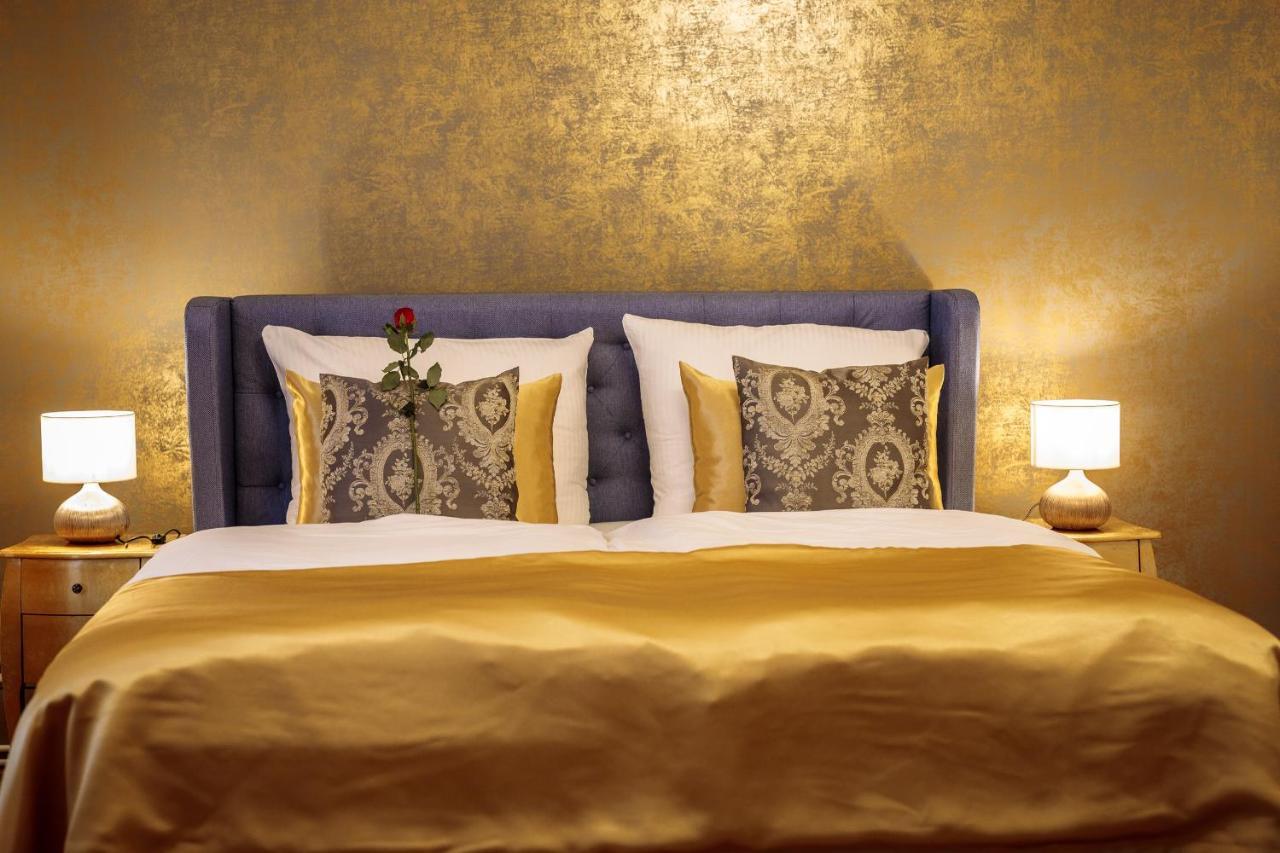 Sophies Place Augarten - Imperial Lifestyle City Apartments Vienna Parking Esterno foto